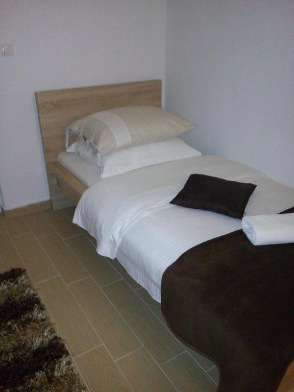 Adriatic Rose Apartment Turanj Exterior photo
